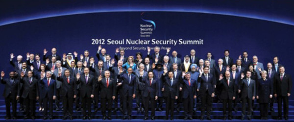 The then President Lee Myung-bak of Korea (8th from left, front row) poses with the world leaders who took part in the 2012 Seoul Nuclear Security Summit attended by the leaders of the 53 countries. Many of them had their suits made at Hilton Lee's tailor shop, some by a dozen. On many occasions, Master Tailor Hilton Lee visited the Hotel and took measurements of the world leaders.