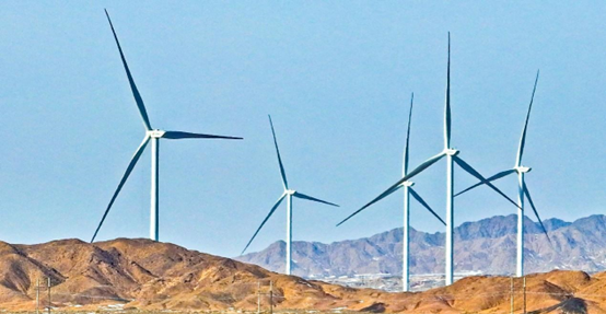 Photo shows a 300MW wind farm in Linze county, Zhangye, northwest China's Gansu province. (Photo by Wang Jiang/People's Daily Online)