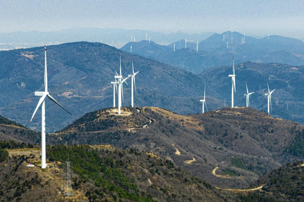 Photo shows a wind farm in Beilun district, Ningbo, east China's Zhejiang province, March 5, 2023. (Photo by Zheng Kaixia/People's Daily Online)