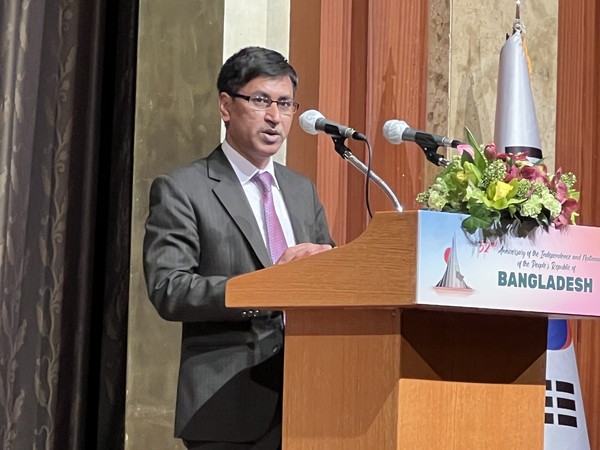 Ambassador Delwar Hossain of Bangladesh delivers a welcoming speech at the Lotte Hotel in Seoul on March. 27, 2023.
