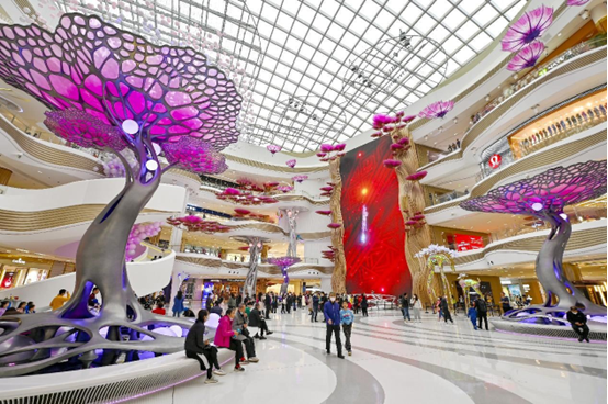 Photo shows the Haikou International Duty Free Shopping Complex in south China's Hainan province. (Photo by Shi Zhonghua/People's Daily Online)