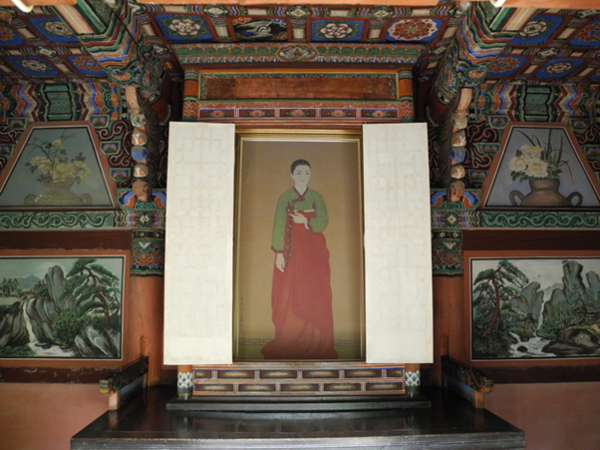 The Shrine of Chunhyang at Gwanghallu Garden in Namwon, Jeollabuk-do Province.
