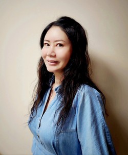 Esi Han, editorial writer of The Korea Post