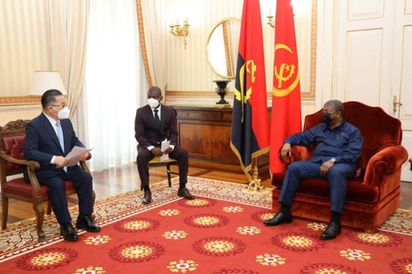 Secretary General Chung Si-Woo of AKEDA (Africa-Korea Economic Development Association), during the meeting with President Joao Lourenco of Angola in Luanda, Angola, on March, 2022