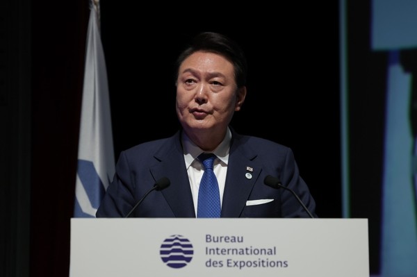 President Yoon Suk-yeol speaks at the General Assembly of the Bureau of International Expositions (BIE) in Paris to support Busan's bid to host the 2030 World Expo on June 21.