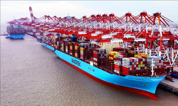 Photo taken on June 25, 2023 shows super-large container ships at a container terminal of Shanghai Yangshan Deep Water Port in east China's Shanghai. (Photo by Ji Haixin/People's Daily Online)