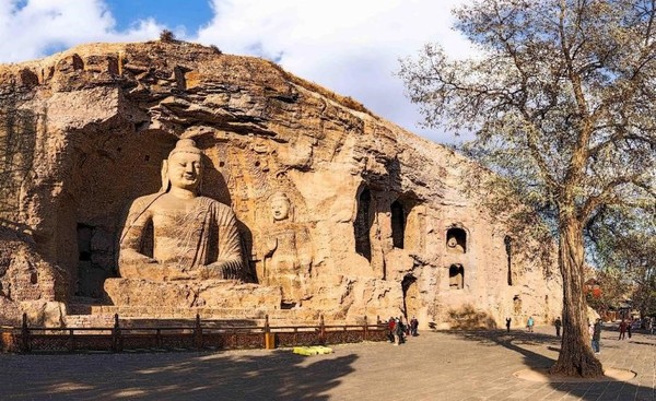 Photo shows the Yungang Grottoes in Datong, north China's Shanxi province. (Photo by Li Ying/People's Daily Online)