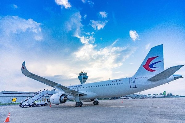 The second jet of C919, China's self-developed large passenger aircraft, arrives at the Yangzhou Taizhou International Airport, east China's Jiangsu province, July 17, 2023. (Photo by Yu Xing/People's Daily Online)