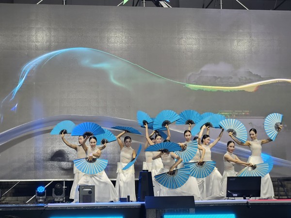 Traditional Korean fan dances presented by women performers.