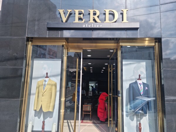 Verdi Tailoring Suit Store Entrance