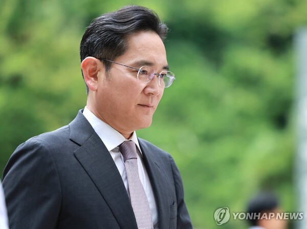 In this Aug. 25, 2023, file photo, Samsung Electronics Co. Chairman Lee Jae-yong arrives at a Seoul court. (Yonhap)