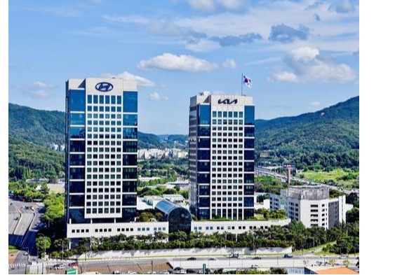 This file photo provided by Hyundai Motor Group shows Hyundai Motor's and Kia's headquarters in Yangjae, southern Seoul. (PHOTO NOT FOR SALE)