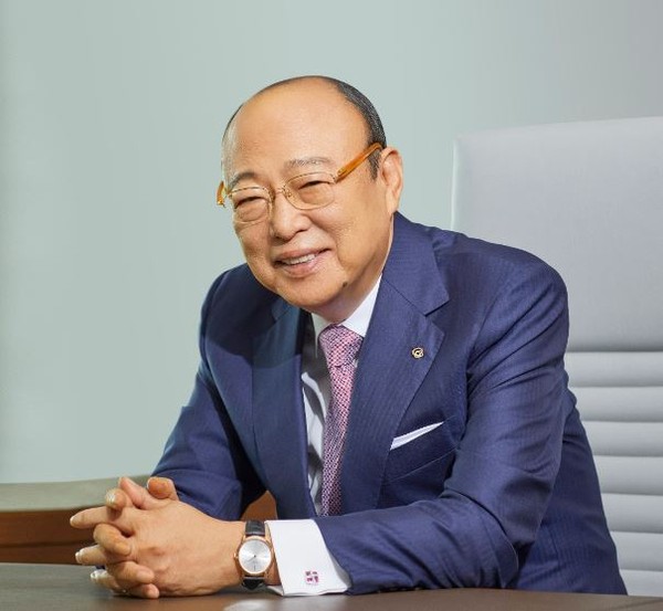 Chairman Seung-Chairman Seung-Yeon Kim of the Hanhwa Business Group said in his New Year address: "If there is no wind, we row the boat to successfully reach our destination!”.