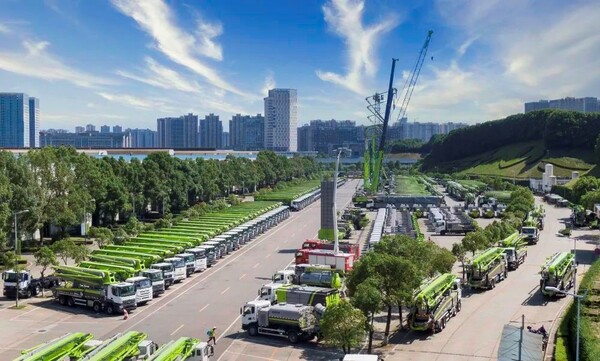 Photo shows a demonstration area of an industrial park of Zoomlion, a Chinese construction machinery and equipment manufacturer, in the Xiangjiang New Area, Changsha, central China's Hunan province. (Photo from the public account of Zoomlion on WeChat)