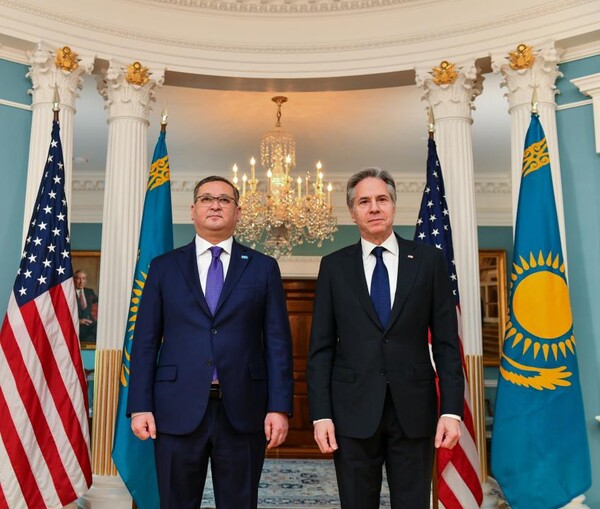 Murat Nurtleu, Deputy Prime Minister and Foreign Minister of the Republic of Kazakhstan and Antony J. Blinken, Secretary of State of the United States of America