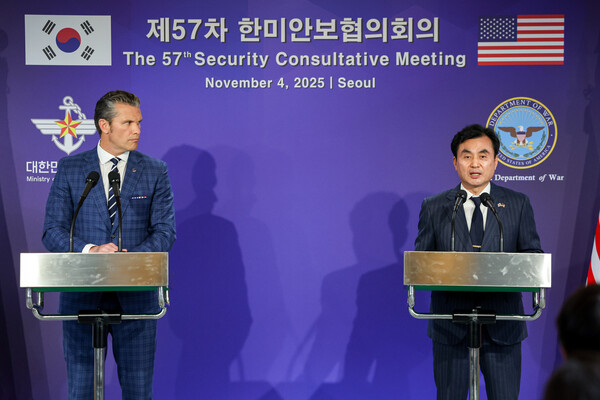 공동기자회견 하는 안규백 국방부 장관 (출처: 연합뉴스)