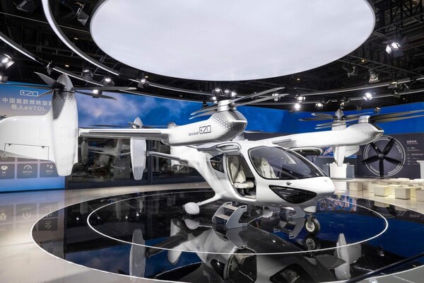 China's first tilt-rotor electric vertical take-off and landing aircraft is exhibited at the 8th China International Import Expo. (Photo/Weng Qiyu)
