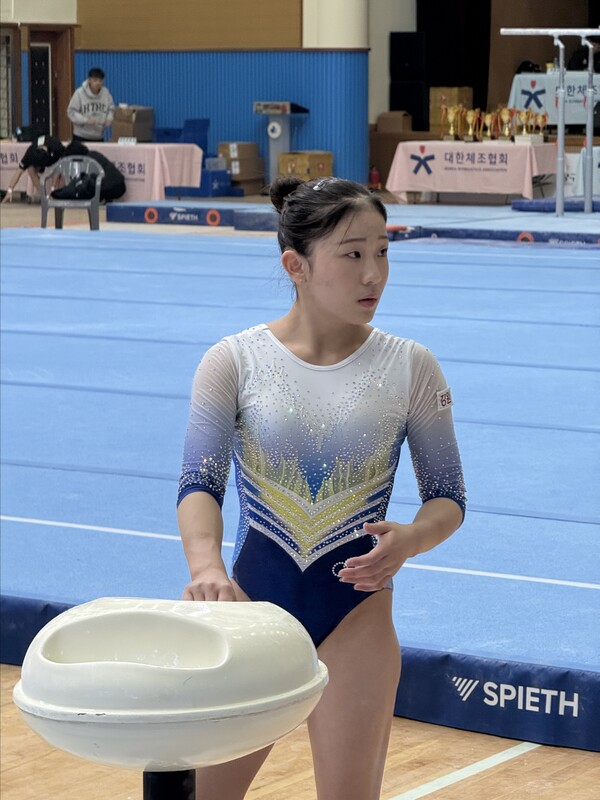 Shin Sol-yi performs during the national championships. (Source: Korea Gymnastics Association)