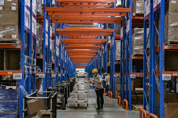 Photo shows a cross-border e-commerce warehouse in Jinyi Comprehensive Bonded Zone in Jinhua, east China's Zhejiang province. (Photo/Shi Kuanbing)