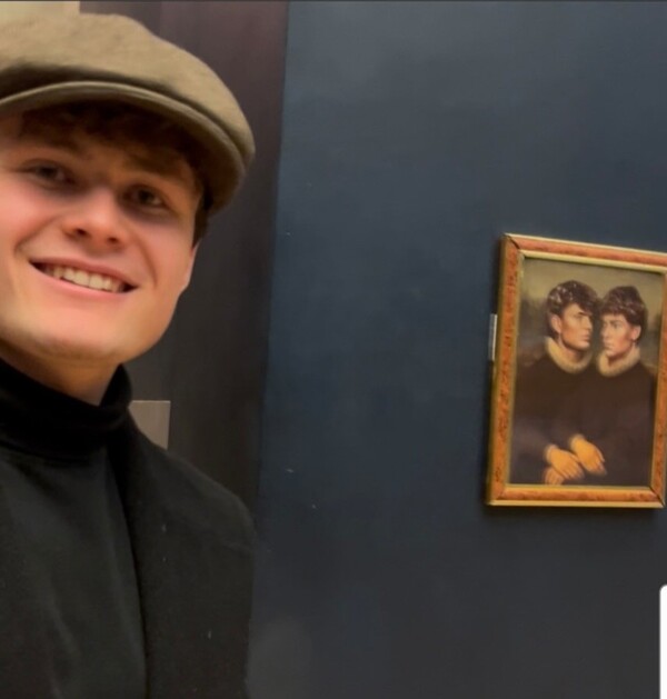 Belgian TikTokers who secretly hung their own artwork in the Louvre (Source: Yonhap News)