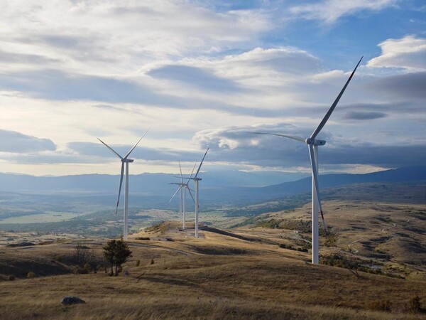 Photo shows a wind farm built by a Chinese company in Bosnia and Herzegovina. (Photo/Zhao Cheng)